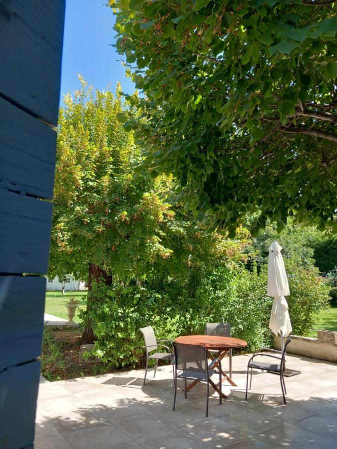 Villa Le Petit Mas Des Alpilles En Provence Saint-Étienne-du-Grès Exterior foto